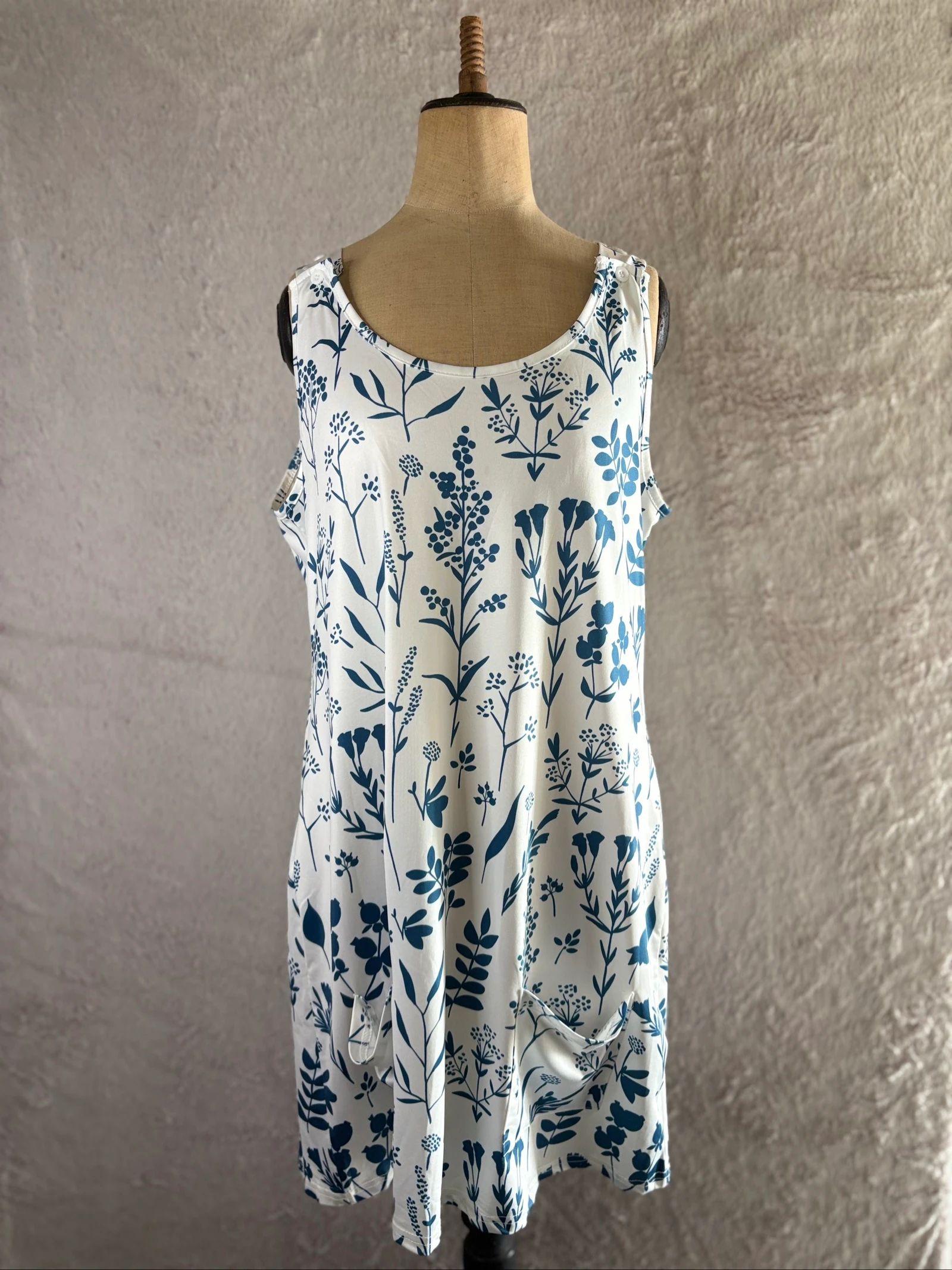 Robe fluide fleurie bleu et blanc T.L – Style bohème